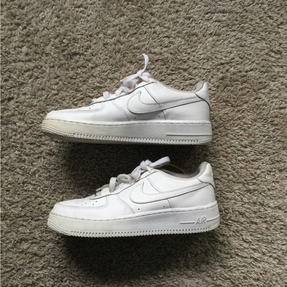 Nike Air Force 1 - Picture 11 of 16